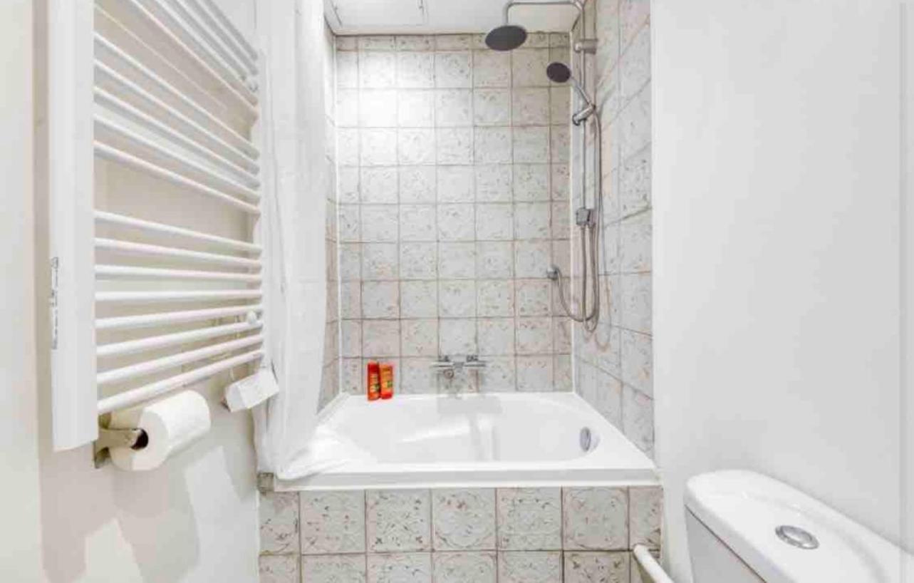 Proche Metro 7 Apartment