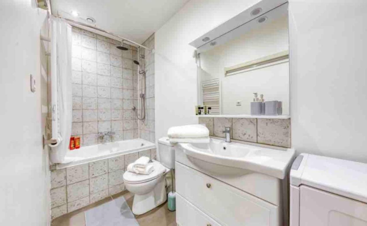Apartment Proche Metro 7